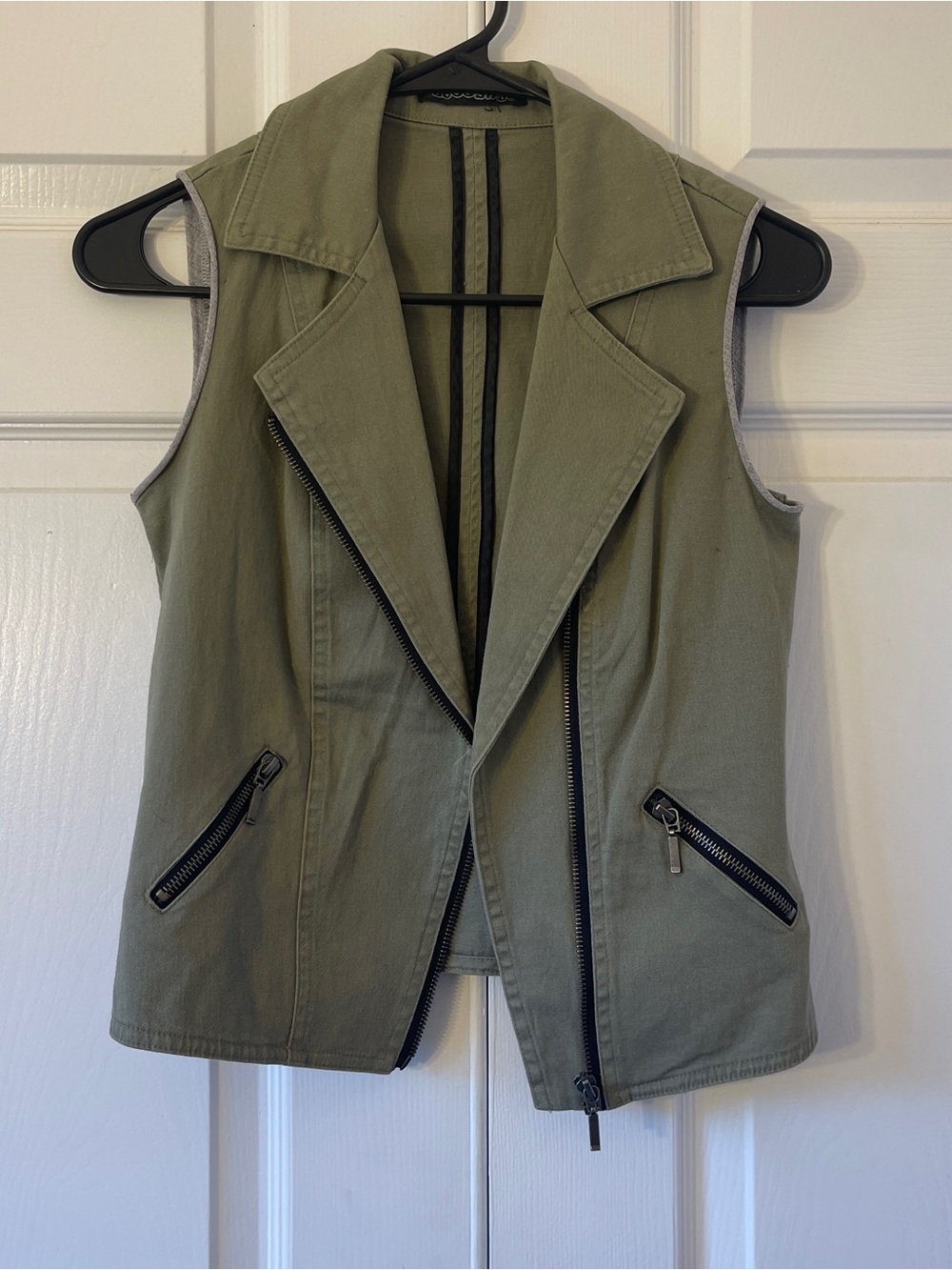 Stooshy Olive Green Sleeveless Moto Vest with Zipper Accents